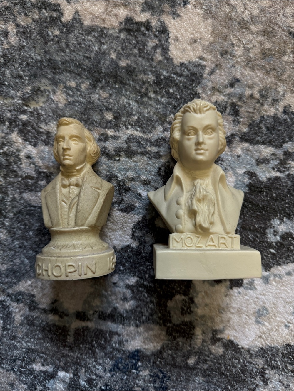 Vintage Beige Classical Composer Busts - Chopin & Mozart Decorative Set